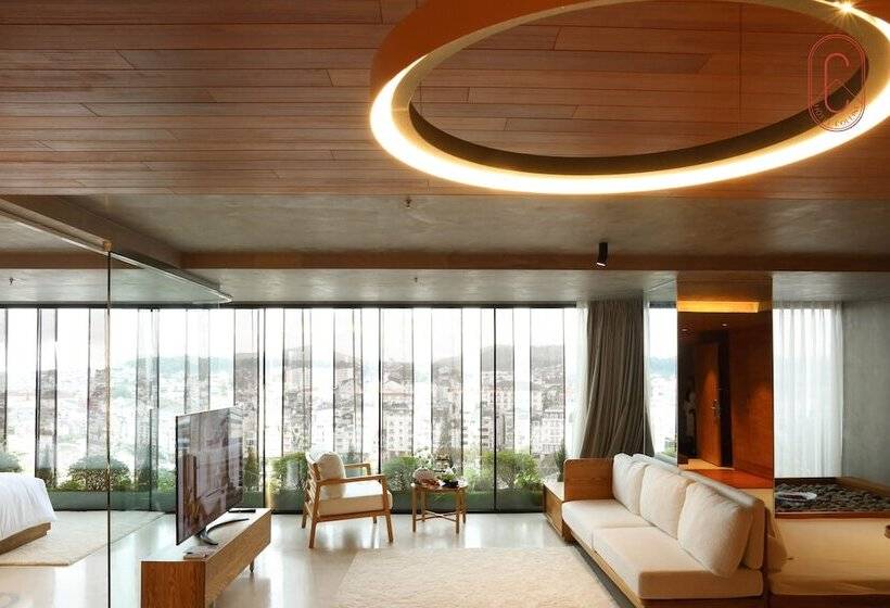 Suite, Colline Dalat