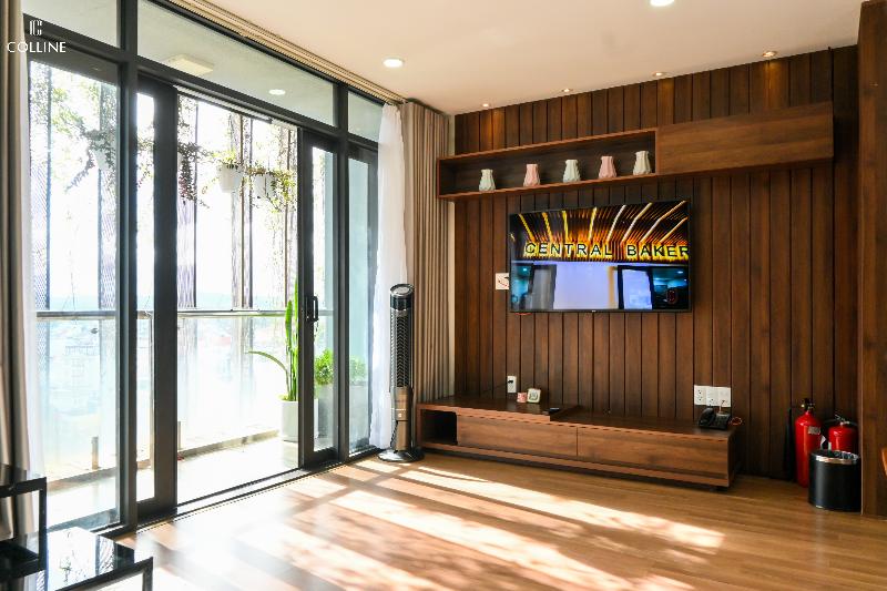 Estúdio Standard, Colline Dalat