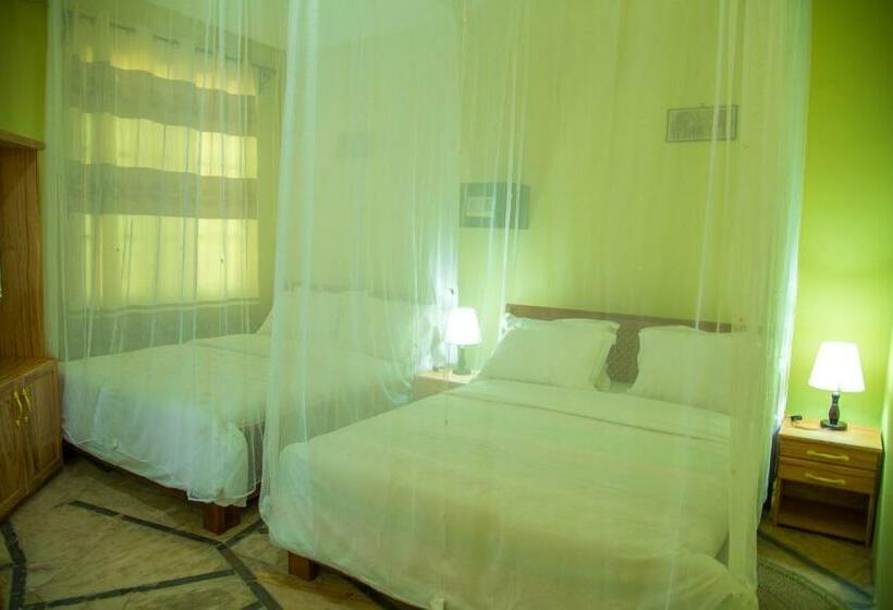 اتاق لوکس خانوادگی, Asmorein