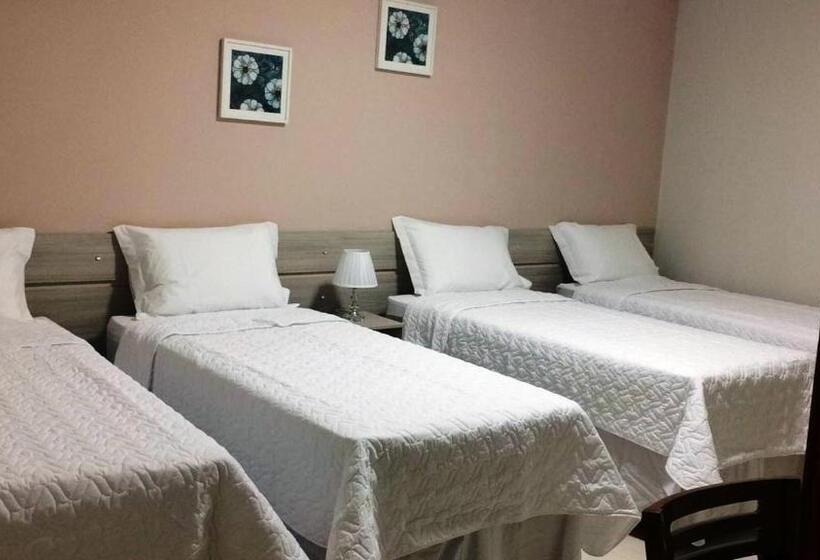 חדר סופריור לארבעה, San Remo