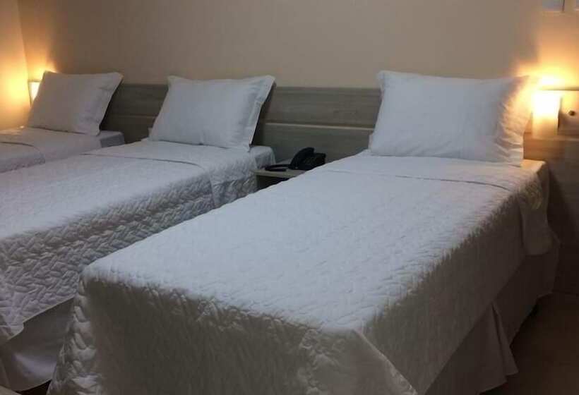 חדר סופריור לשלושה, San Remo