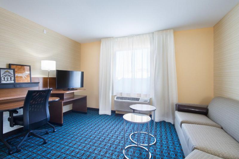 스위트 킹사이즈 침대, Fairfield Inn & Suites By Marriott Buffalo Amherst/university