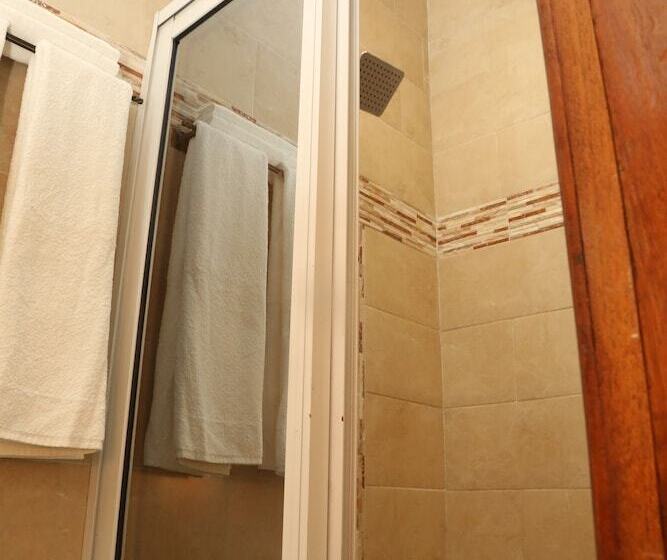 اتاق لوکس, Kalz Guest House