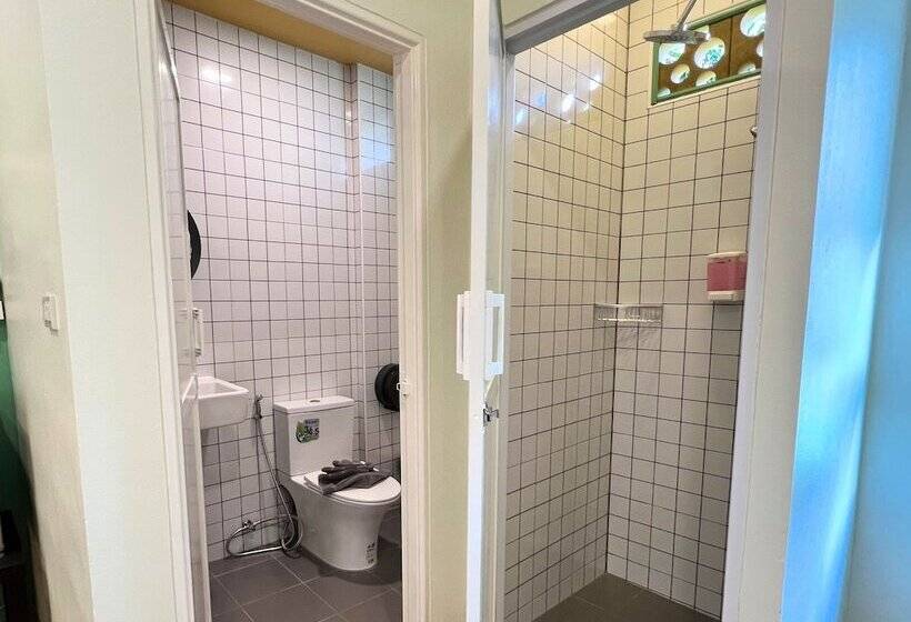 חדר סטנדרט, Sleepy Station Hostel