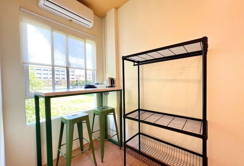 חדר סטנדרט, Sleepy Station Hostel