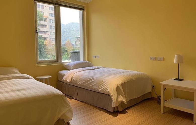 استودیوی استاندارد, American Village Resort