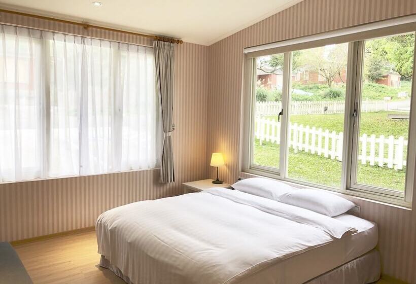 ویلای 1 خوابه, American Village Resort