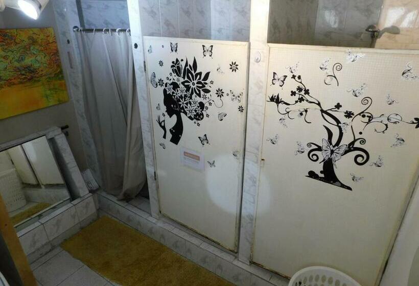 اتاق استاندارد, Hostal Pampaloja