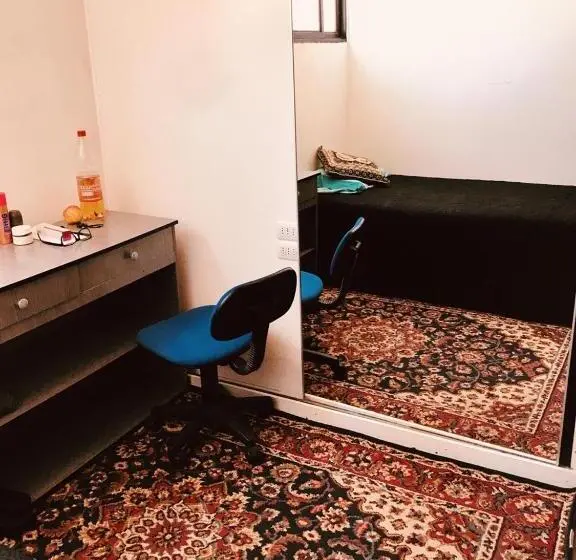 اتاق استاندارد یک نفره, Hostal Pampaloja