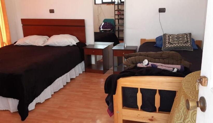 اتاق استاندارد چهار تخته, Hostal Pampaloja
