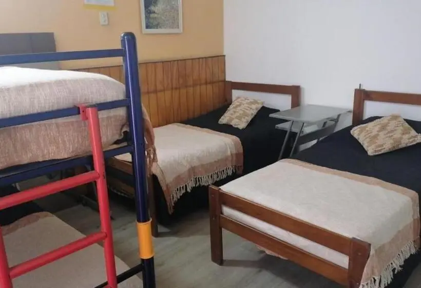 Economy Quadruple Room, Hostal Pampaloja