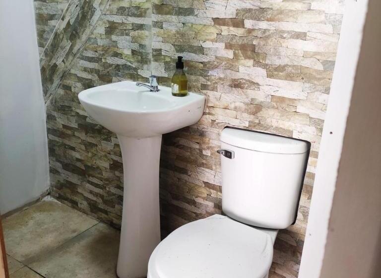 اتاق خانوادگی, Hostal Pampaloja