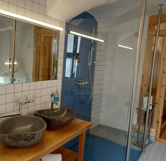 Номер Стандарт, Zum Klötzelmönch