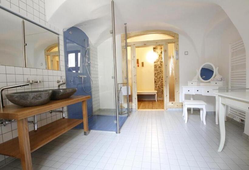 Семейный Номер, Zum Klötzelmönch