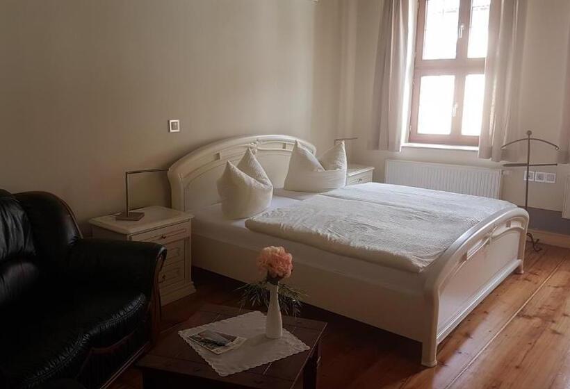 Семейный Номер, Zum Klötzelmönch