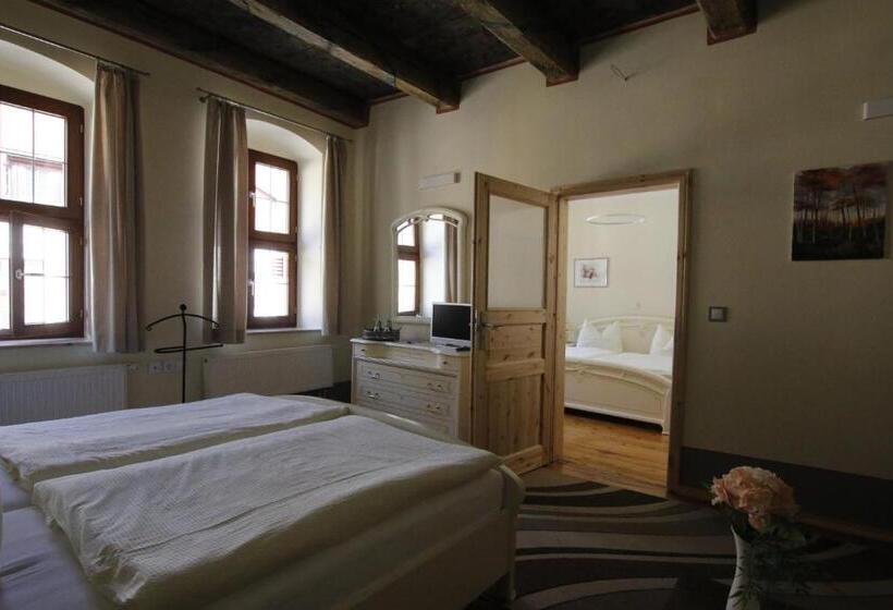 Семейный Номер, Zum Klötzelmönch