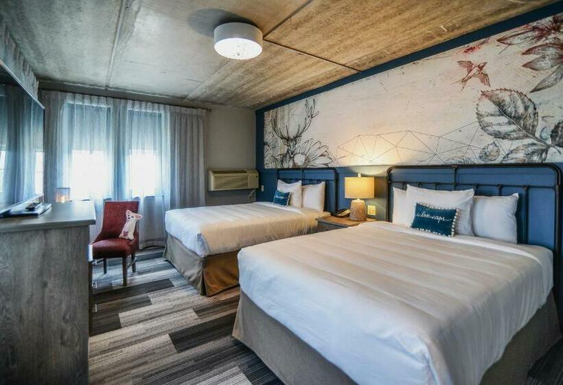 غرفة قياسية, The Stella Hotel & Ballroom