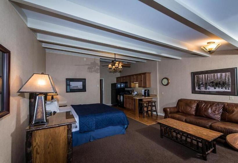 家庭套房, Windjammer Lodge