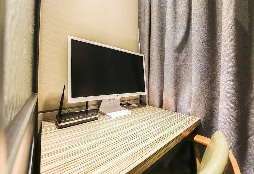 غرفة قياسية, Docking