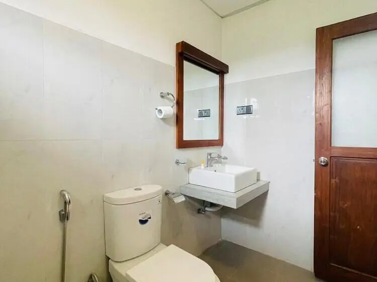 デラックスルーム, Four Points Resort   Anuradhapura