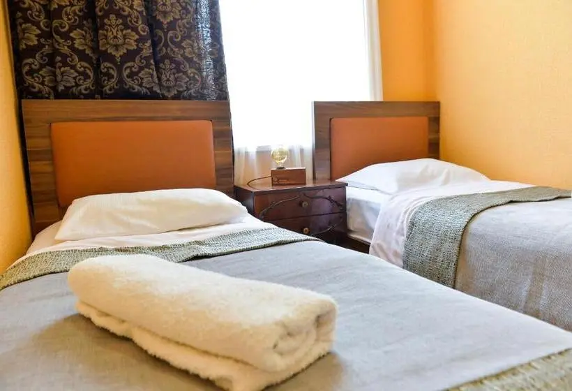 اتاق اکونومی, Friendly Guest House