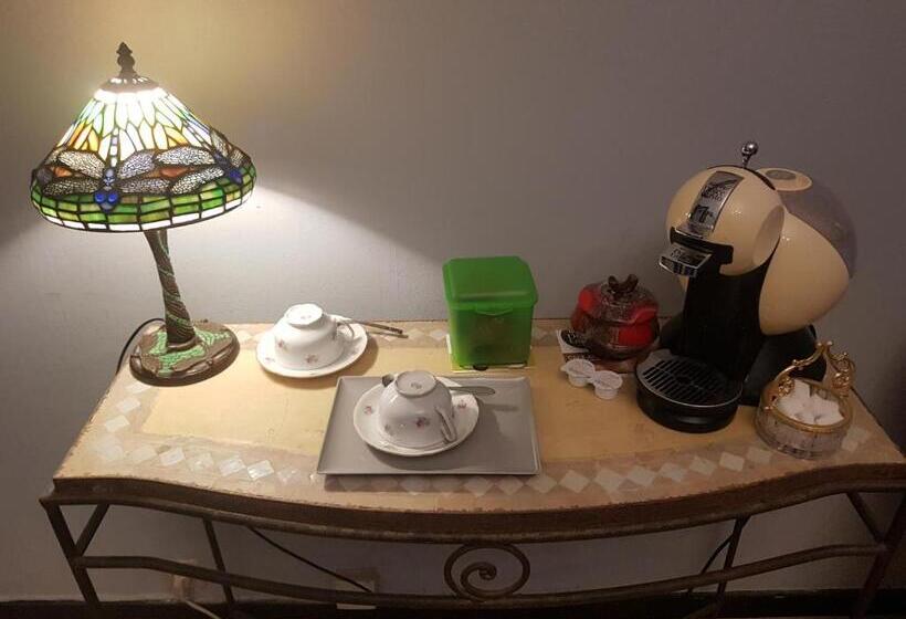Quarto Superior Cama King, Château Lambert Moulinsart Hotel, Shuttle Airport, Long Term Parking, Snooker, Large Terrasse, Dinne