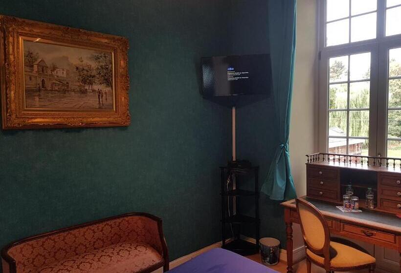 豪华房间, Château Lambert Moulinsart Hotel, Shuttle Airport, Long Term Parking, Snooker, Large Terrasse, Dinne