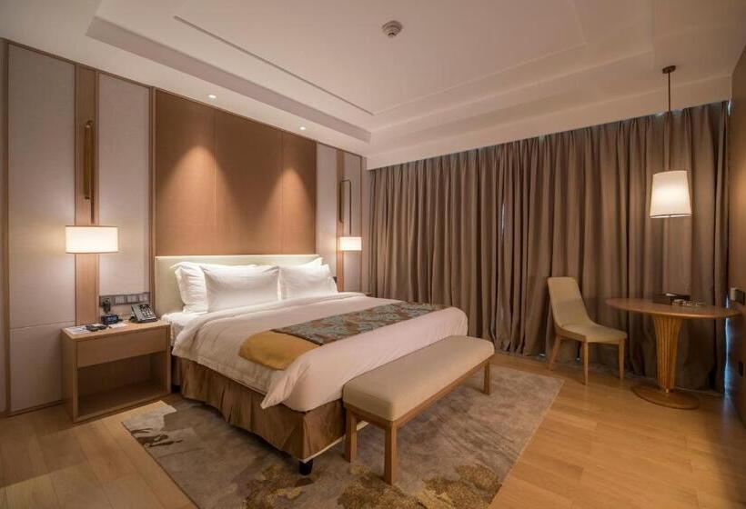 带大床的标准间, Jing Shang