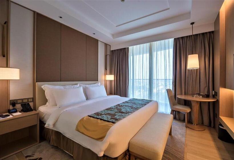 带大床的标准间, Jing Shang