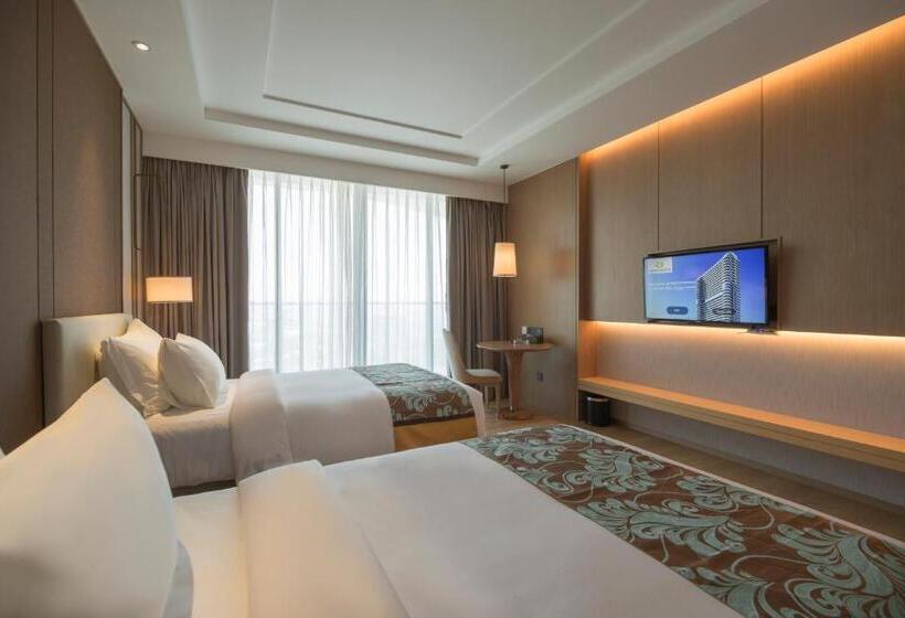 标准间, Jing Shang