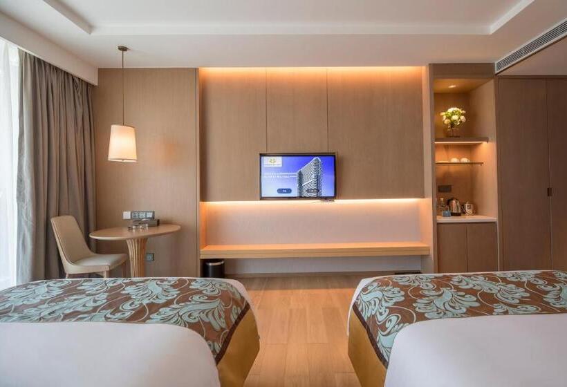 标准间, Jing Shang