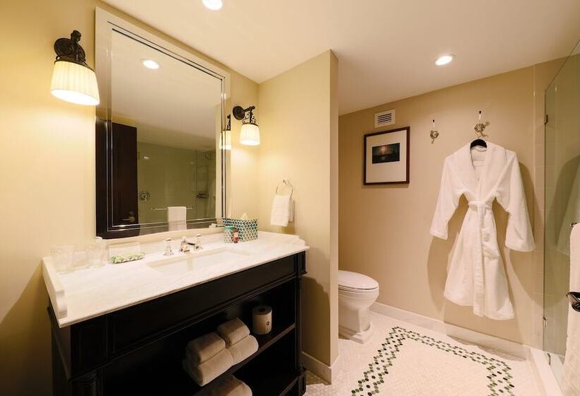 클래식 룸 킹 침대, Nomad Las Vegas