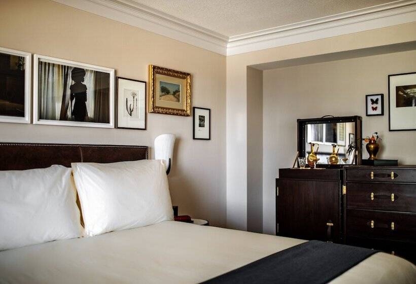 클래식 룸 킹 침대, Nomad Las Vegas