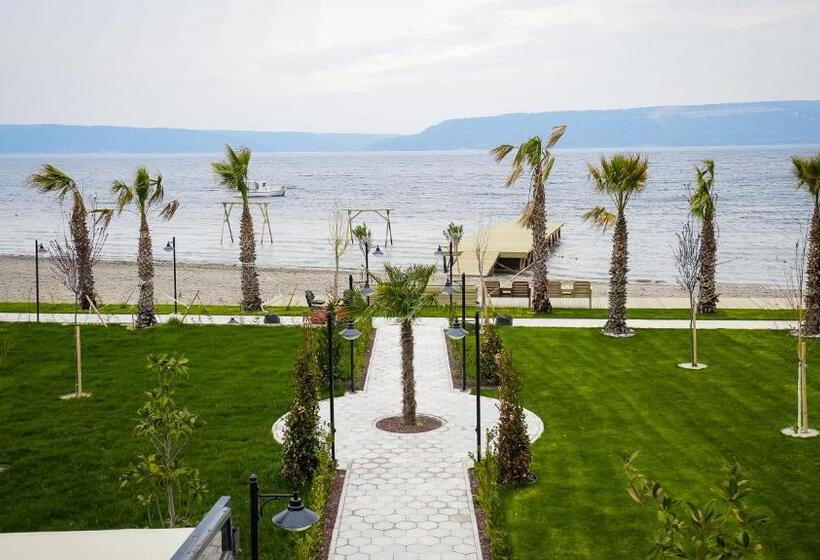 اتاق لوکس با چشمانداز دریا, Sunsan