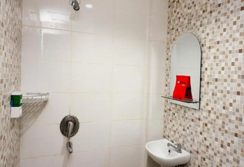 Delüks Oda, Reddoorz Near Java Supermall Semarang