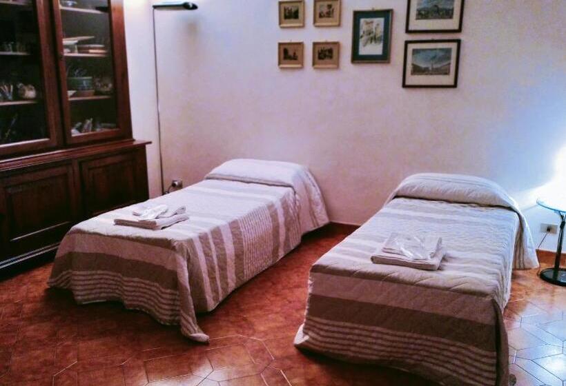 Апартаменты 1 Спальня, B&b Madama Granèt