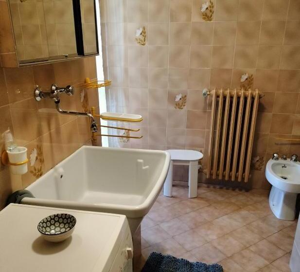 １ベッドルームアパートメント, B&b Madama Granèt