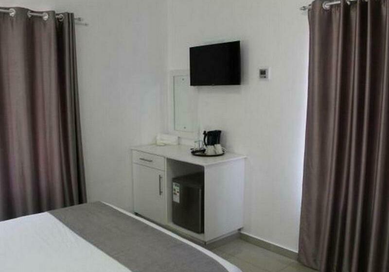 Номер Deluxe, Royal Ushaka Durban North