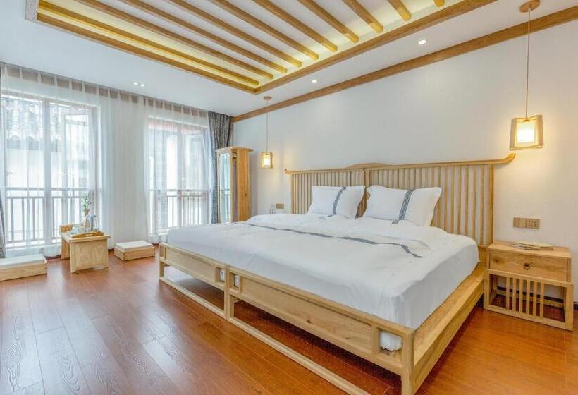 اتاق استاندارد با بالکن, Lijiang Nanfu Yinglu Guesthouse