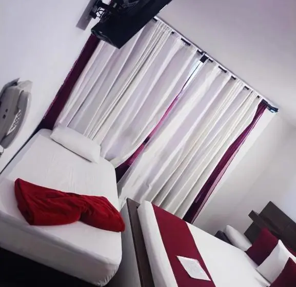 اتاق لوکس, Bicentenario Rionegro