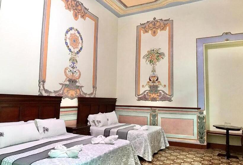 سوییت جونیور, Casona Misiones