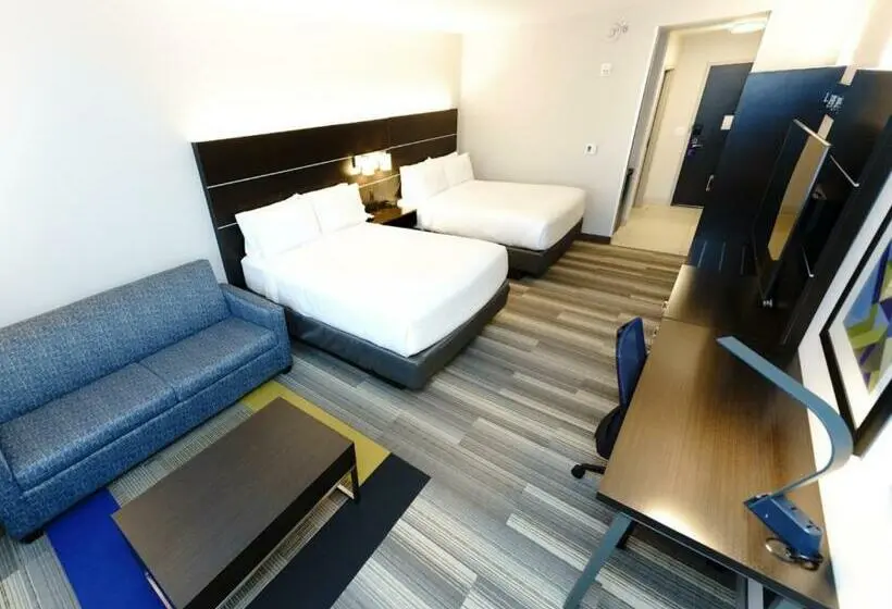スイート, Holiday Inn Express & Suites Franklin   Berry Farms, An Ihg