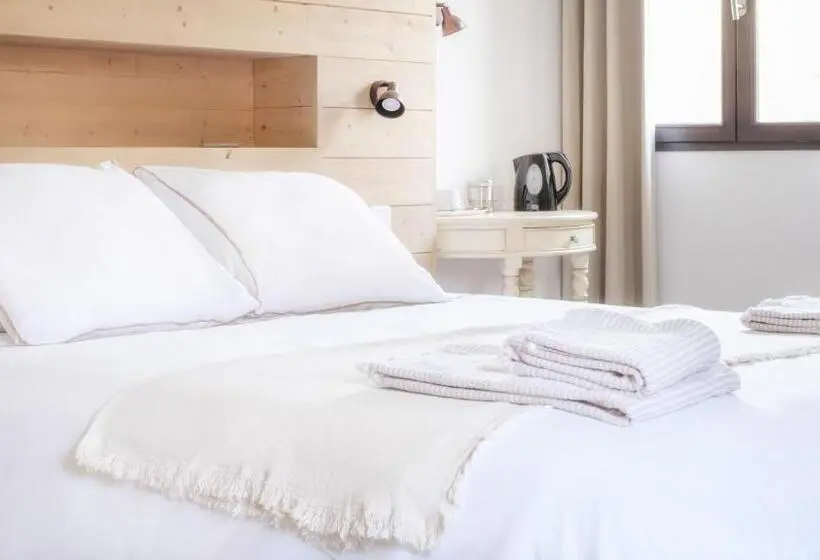 スーペリアールーム, L Ostal   Bed & Breakfast   Chambres Et Suites De 25 à 40m2   Spa