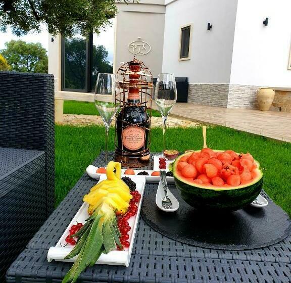 자쿠지 스위트, Pandora Luxury Suite