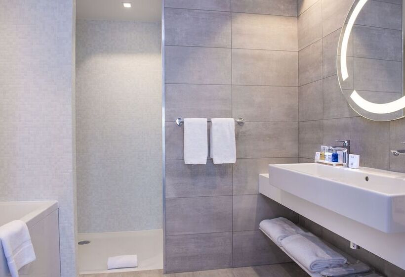 اتاق استاندارد یک نفره, Radisson Blu Hotel Bordeaux