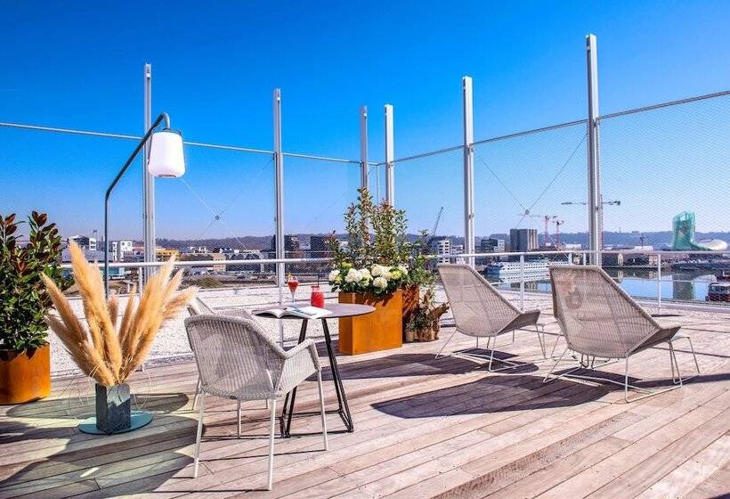 سوئیت با چشمانداز, Radisson Blu Hotel Bordeaux