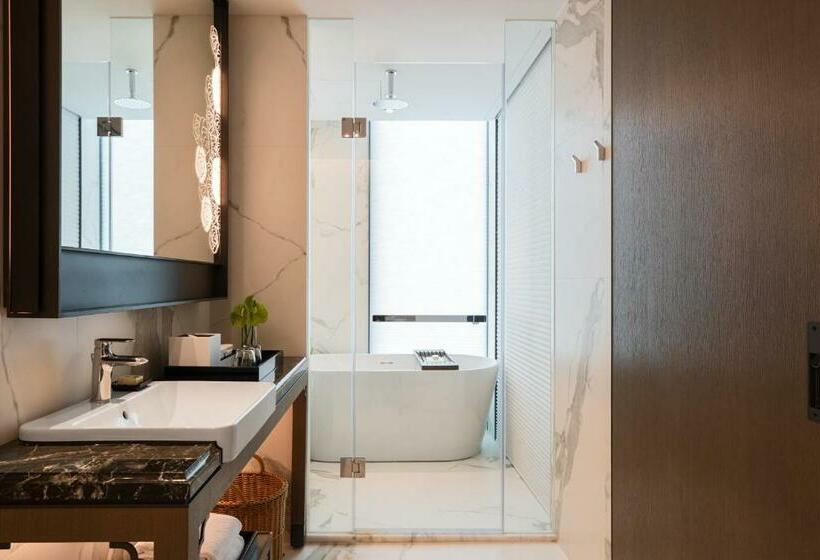 اتاق لوکس با تخت بزرگ, Renaissance Taipei Shihlin