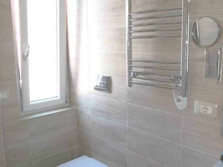 コンフォートトリプルルーム, Michelangelo Home B&b