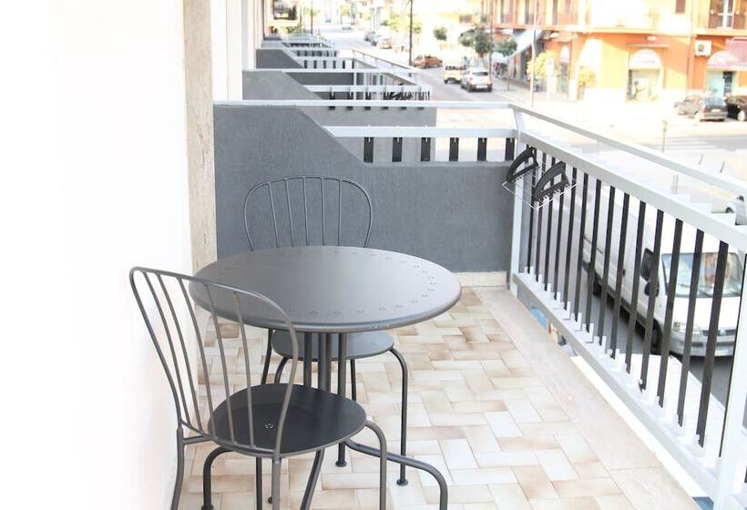 컴포트 트리플 룸, Michelangelo Home B&b