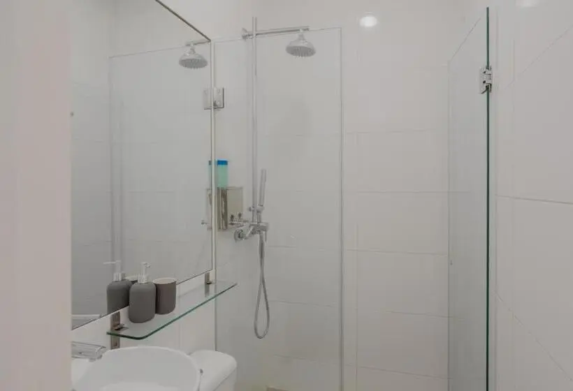 اتاق عادی, Ndussole Guest House